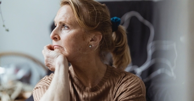 Maminka už potřebuje nepřetržitou péči, kterou ale nejsme schopni jako rodina zvládnout