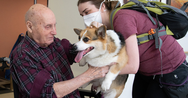 Terapie na 4 nožkách pro ty nejkřehčí seniory aneb Darujte chlupatou radost!