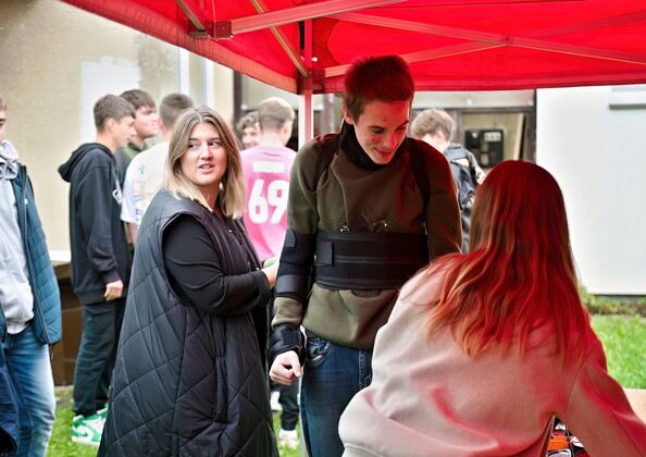 MAS_DenProPecujici_75