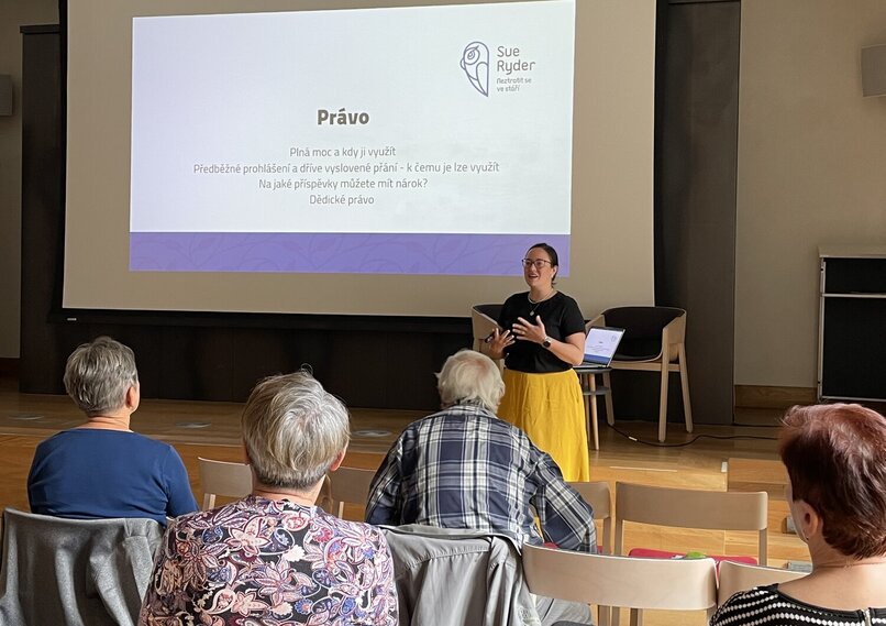 Tábor: Poradenský den pro seniory a jejich blízké (9. 10. 2025)