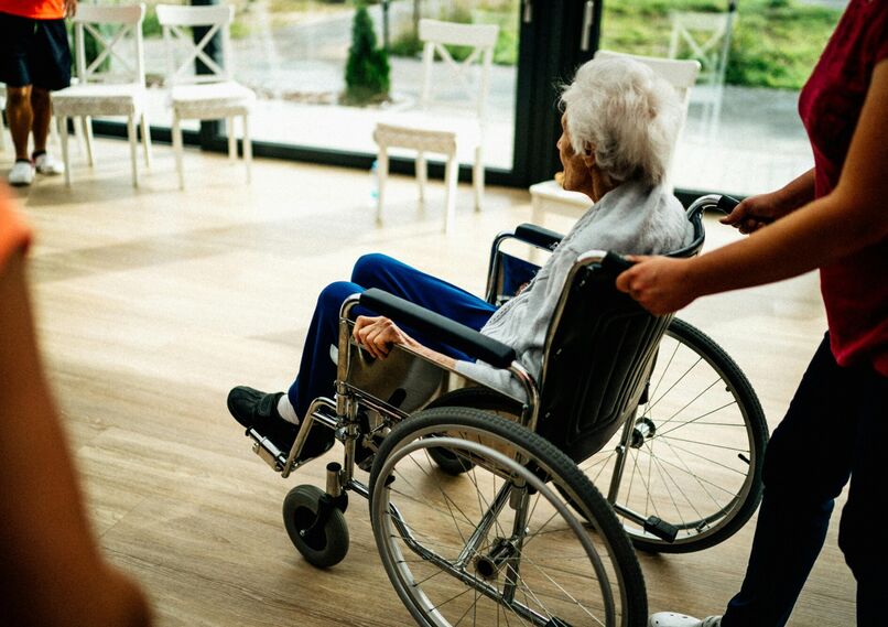 Pozvánka na setkání: Aktivní stáří a péče v centru pozornosti (21. 10. 2025)